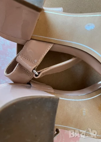 DKNY маркови сандали, снимка 4 - Сандали - 50710644