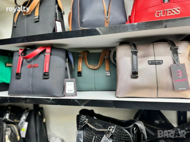 РАЗПРОДАЖБА Оригинална Дамска Чанта Различни Марки и Модели 