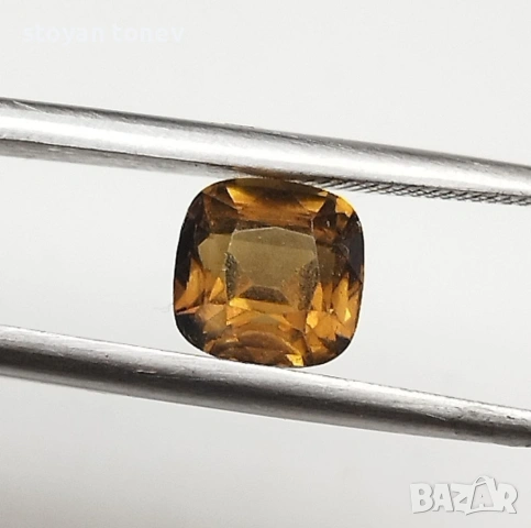 Естествен александрит с драматична промяна на цвета 1,28 карата! Сертификат!, снимка 4 - Други - 54184683