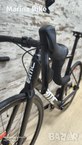 НОВ карбонов шосеен велосипед BMC Teammachine SLR SRAM Rival AXS Mavic Cosmic Elite | 58, снимка 14 - Велосипеди - 54288817