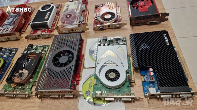 Лот от 12 винтидж графични процесора NVIDIA или ATI Radeon PCIe – Редки колекционерски - НЕРАБОТЕЩИ, снимка 4 - Видеокарти - 54218710