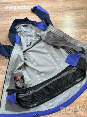 Висок клас дамско !  Bergans of Norway Svartisen Recco Dermizax 15.000mm Hard Shell Snow Alipne Jack, снимка 10 - Якета - 53708596