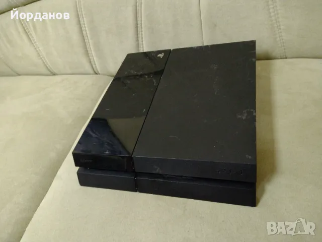 Playstation 4 CUH-1004A цял за ремонт или части, снимка 1 - PlayStation конзоли - 47084293