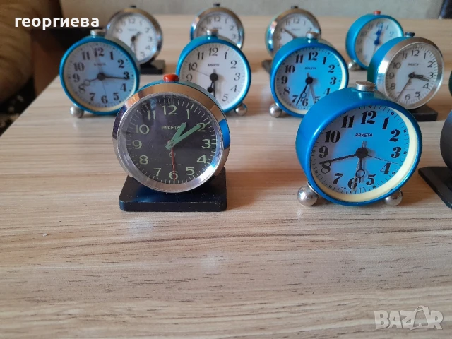 мини будилник Ракета, снимка 2 - Антикварни и старинни предмети - 50743479