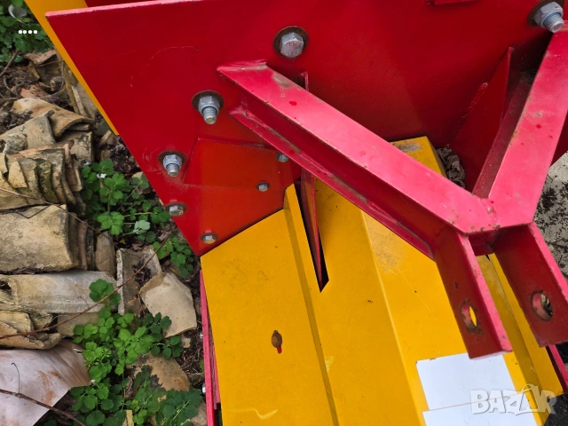 Продавам дробилка за клони , снимка 8 - Селскостопанска техника - 53963675