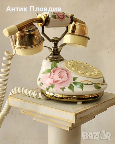 Декоративен винтидж телефон
