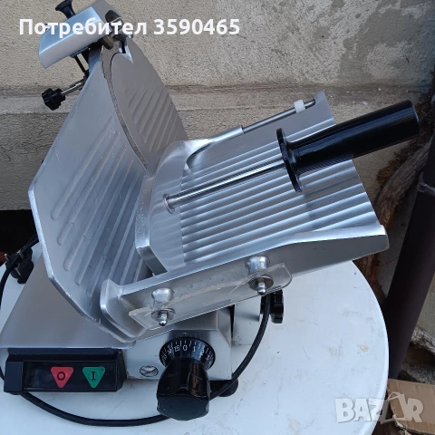 Слайс машина колбасорезачка, снимка 4 - Обзавеждане на кухня - 53786749
