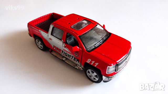 2014 Chevy Silverado Pick-Up Fire Dept Rescue - 1:46, снимка 7 - Колекции - 45069710