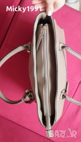 Catwalk дамска чанта , снимка 7 - Чанти - 53796259