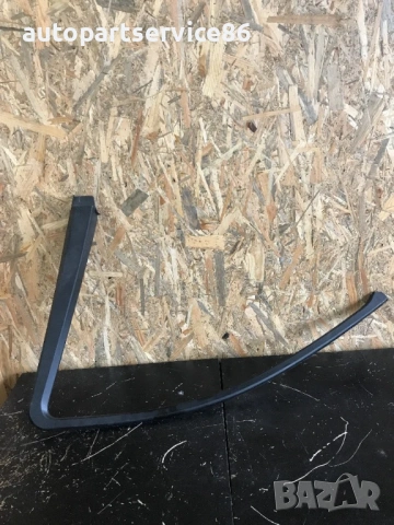 Облицовка на стъкло предна дясна врата за Mercedes ML W164 3.0 CDI (2010)