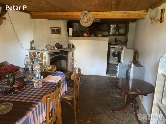 Къща с Механа на входа на село Медово, снимка 6 - Къщи - 52891800