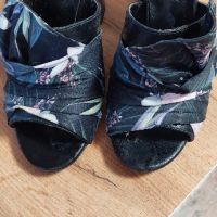 Чехли и обувки на ELIZA, снимка 2 - Дамски обувки на ток - 45240215