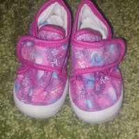 Вътрешни обувки детски, снимка 1 - Детски обувки - 45023589
