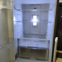 Хладилник с Фризер, снимка 2 - Хладилници - 45806349