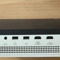 Xbox 1 S с игри и 2 джойстика, снимка 3 - Xbox конзоли - 45766679