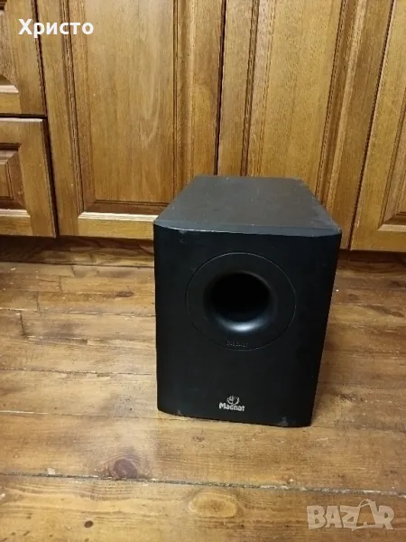 Активен Субъфър Magnat, снимка 1