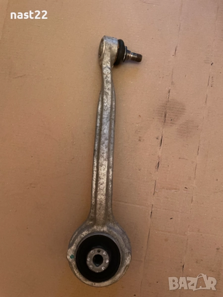 Носач горен-преден десен Мерцедес/ Mercedes W203 C-Class 200-163к.с, снимка 1