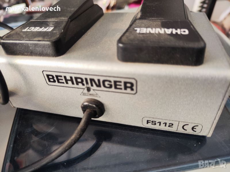 Behringer FS112 Dual Footswitch - суич педал с 5 метров кабел за китарани устройства, снимка 1