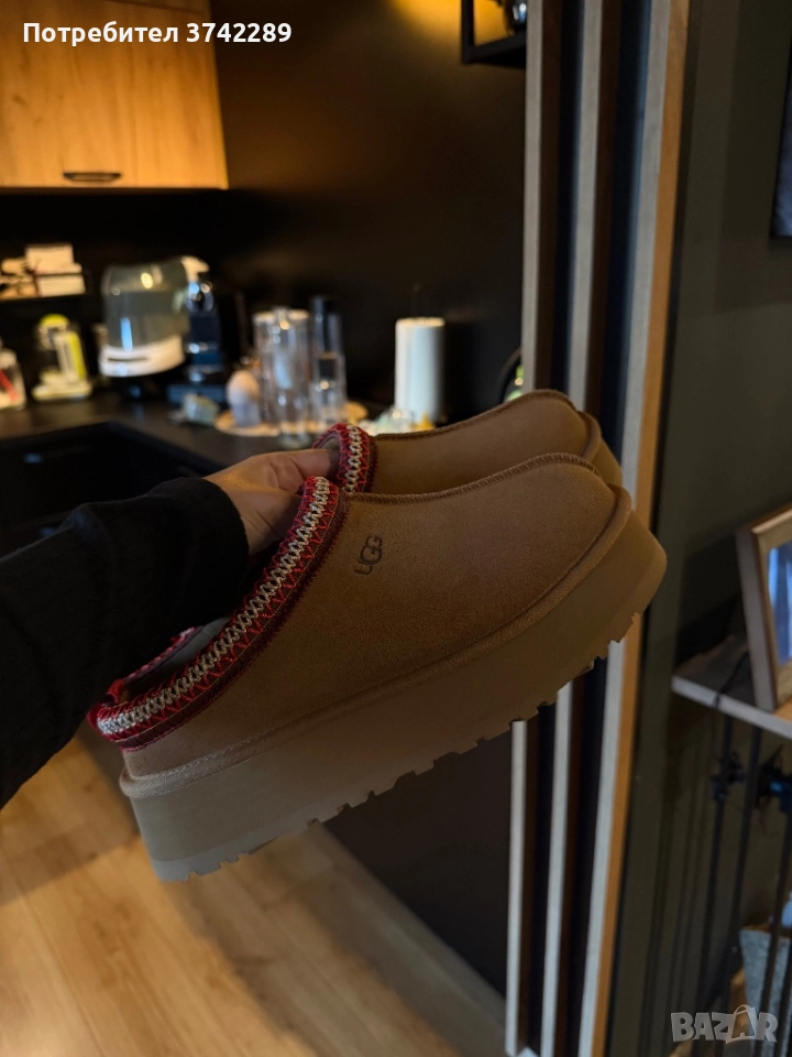 Чисто нови обувки  UGG , снимка 1