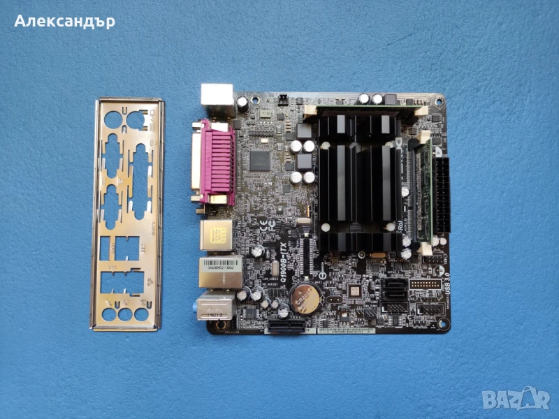 Дънна платка Asrock Q1900B-ITX, Intel® Quad-Core J1900, 8GB DDR3, HDMI, снимка 1