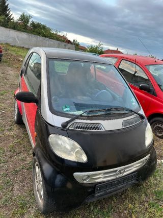 Продавам Smart ForTwo 600cc 2000г НА ЧАСТИ