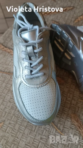 Дамски маратонки, снимка 3 - Маратонки - 50712561