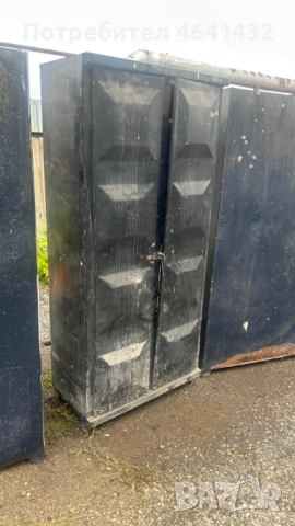 Метален шкаф/гардероб, снимка 2 - Шкафове и рафтове - 52294003