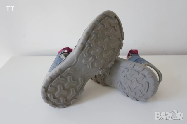 Сандали лекокрилки Decathlon 32/33 номер, снимка 4 - Детски сандали и чехли - 54135807