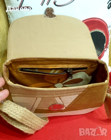 Дамска чанта от плътен плат с бродерия , снимка 3 - Чанти - 51472042