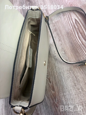 Дамска чанта , снимка 3 - Чанти - 53823972
