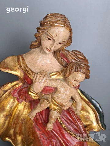 Стара статуя дърворезба Мадоната с Младенеца , снимка 2 - Антикварни и старинни предмети - 51082702