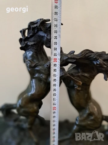 бронзова скулптура коне с мраморен пиедестал , снимка 8 - Декорация за дома - 51088699