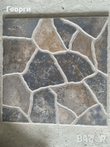 Продавам подови плочки Kai с размер 33х33 см. - 30 бройки 9.9 m2