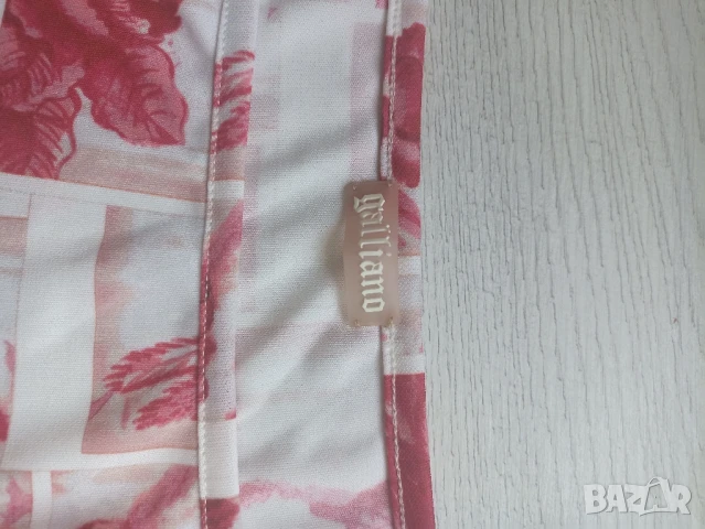 Дамска блуза Galliano, снимка 3 - Тениски - 50960597