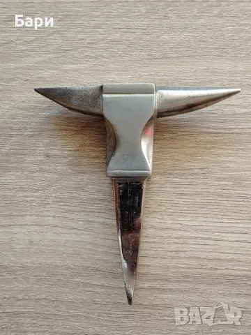 Стара малка бижутерска наковалня, снимка 2 - Колекции - 50439787