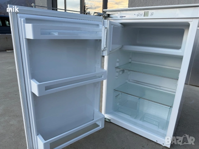 Малък хладилник с камера Либхер За вграждане, снимка 2 - Хладилници - 53987795