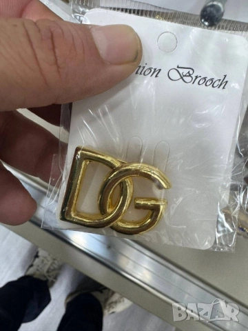 брошки ysl saint laurent chanel dolce gabbana, снимка 16 - Други - 52093079