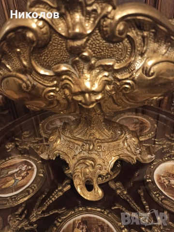 Бронзова ваза за цветя, снимка 2 - Антикварни и старинни предмети - 52573549