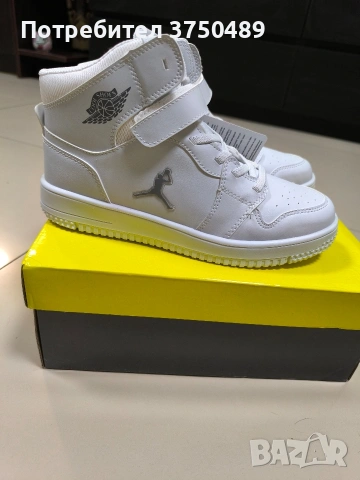 Бели спортни обувки , снимка 4 - Маратонки - 53596307