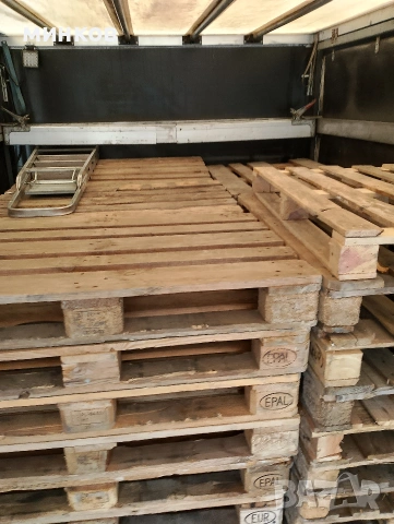 Палета дървени и пвц . Скари, снимка 2 - Други стоки за дома - 54273839