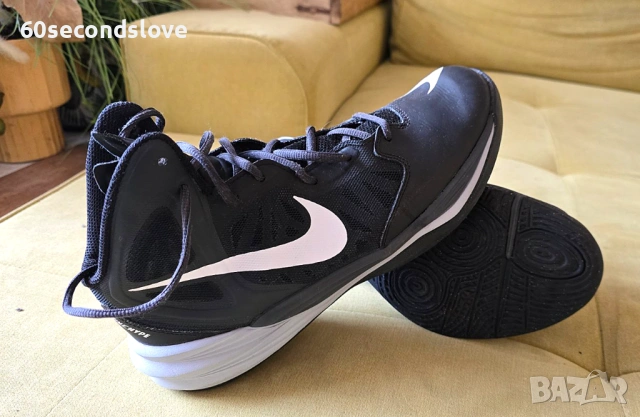 NIKE нови баскетболни обувки 44.5 номер маратонки за баскетбол, снимка 2 - Спортни обувки - 53486730