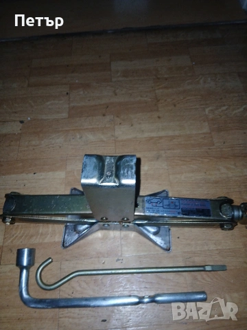 Оргинален крик за джип хонда нов, снимка 3 - Аксесоари и консумативи - 54061841