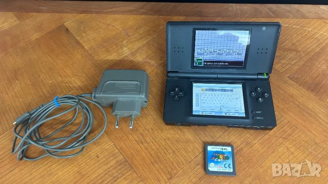 Nintendo ds lite + Super Mario , снимка 1 - Nintendo конзоли - 45351675