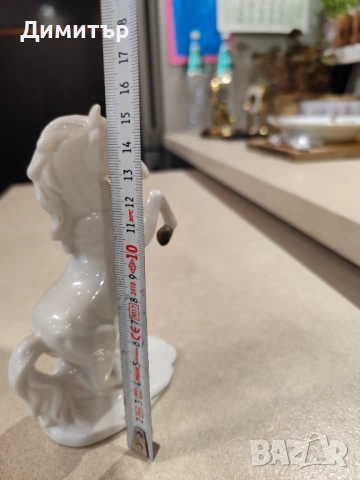 порцеланова фигура, снимка 5 - Антикварни и старинни предмети - 52808649