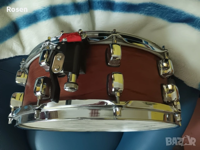 Продавам бутиково барабанче на немската фирма Kirchhoff maple 14x5,5 в перфектно състояние , снимка 6 - Ударни инструменти - 53189075