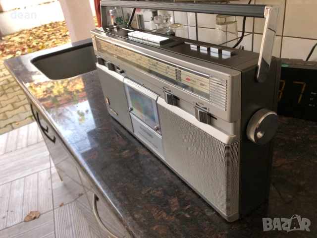 Grundig RR 700, снимка 8 - Радиокасетофони, транзистори - 53722440