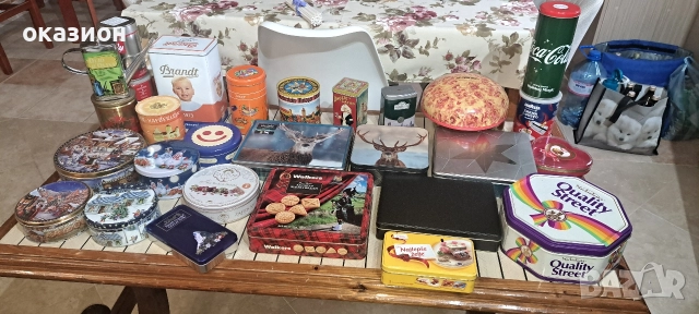 стари метални кутии