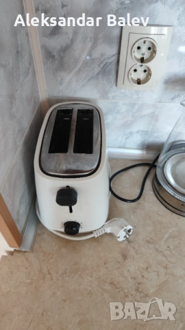 Компактен тостер Rohnson – бял, в отлично състояние