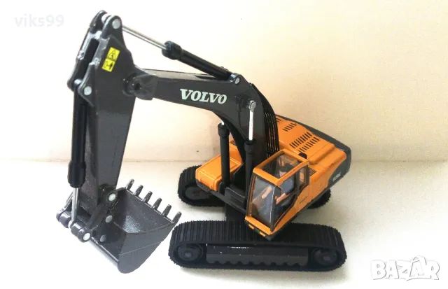 Siku Volvo EC Super Hydraulic Excavator Мащаб 1:50, снимка 3 - Колекции - 49083322