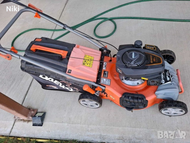 Бензинова косачка DAEWOO с функция мулчиране, снимка 2 - Градинска техника - 53697569